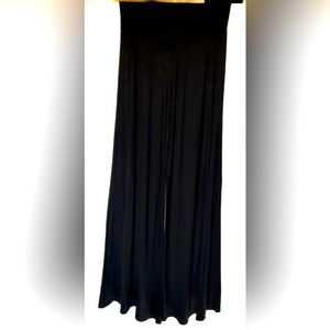 Made by Johnny, black knit, wide leg pants. Size: L